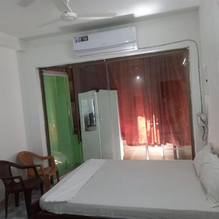 Parisha Residency- Temple Side Hotel Chidambaram Buitenkant foto