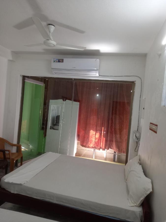 Parisha Residency- Temple Side Hotel Chidambaram Buitenkant foto
