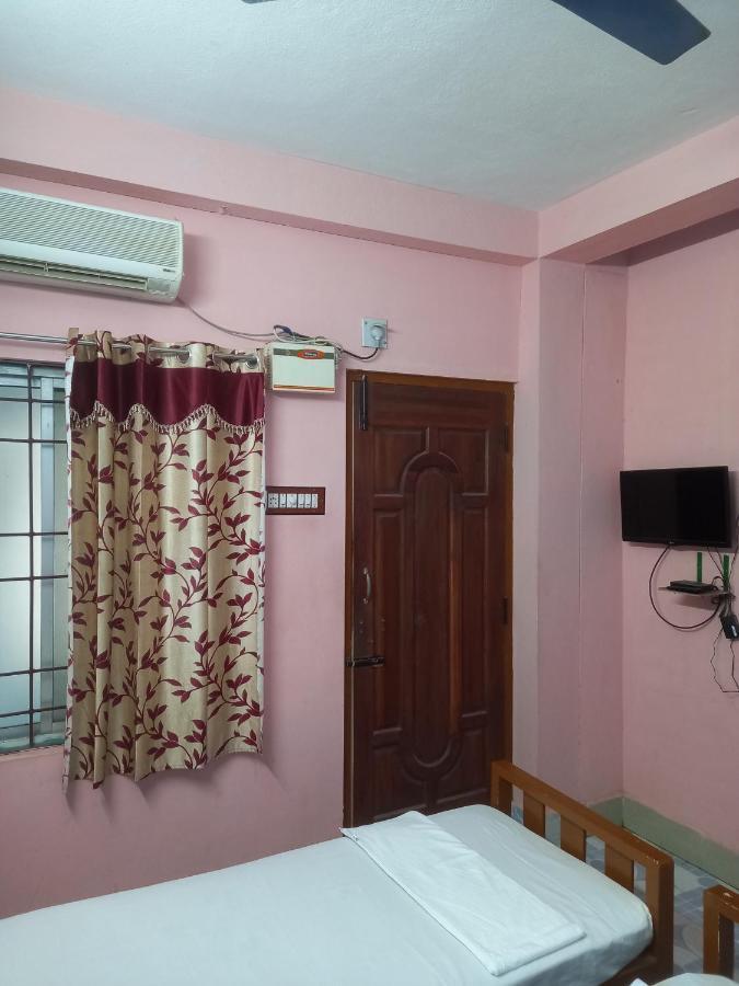 Parisha Residency- Temple Side Hotel Chidambaram Buitenkant foto