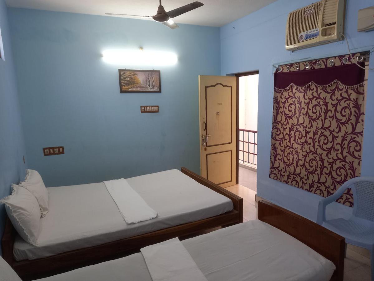 Parisha Residency- Temple Side Hotel Chidambaram Buitenkant foto