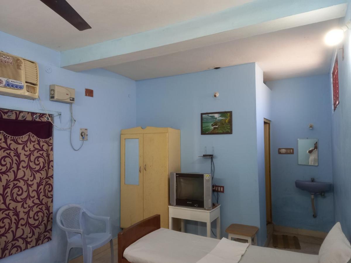 Parisha Residency- Temple Side Hotel Chidambaram Buitenkant foto