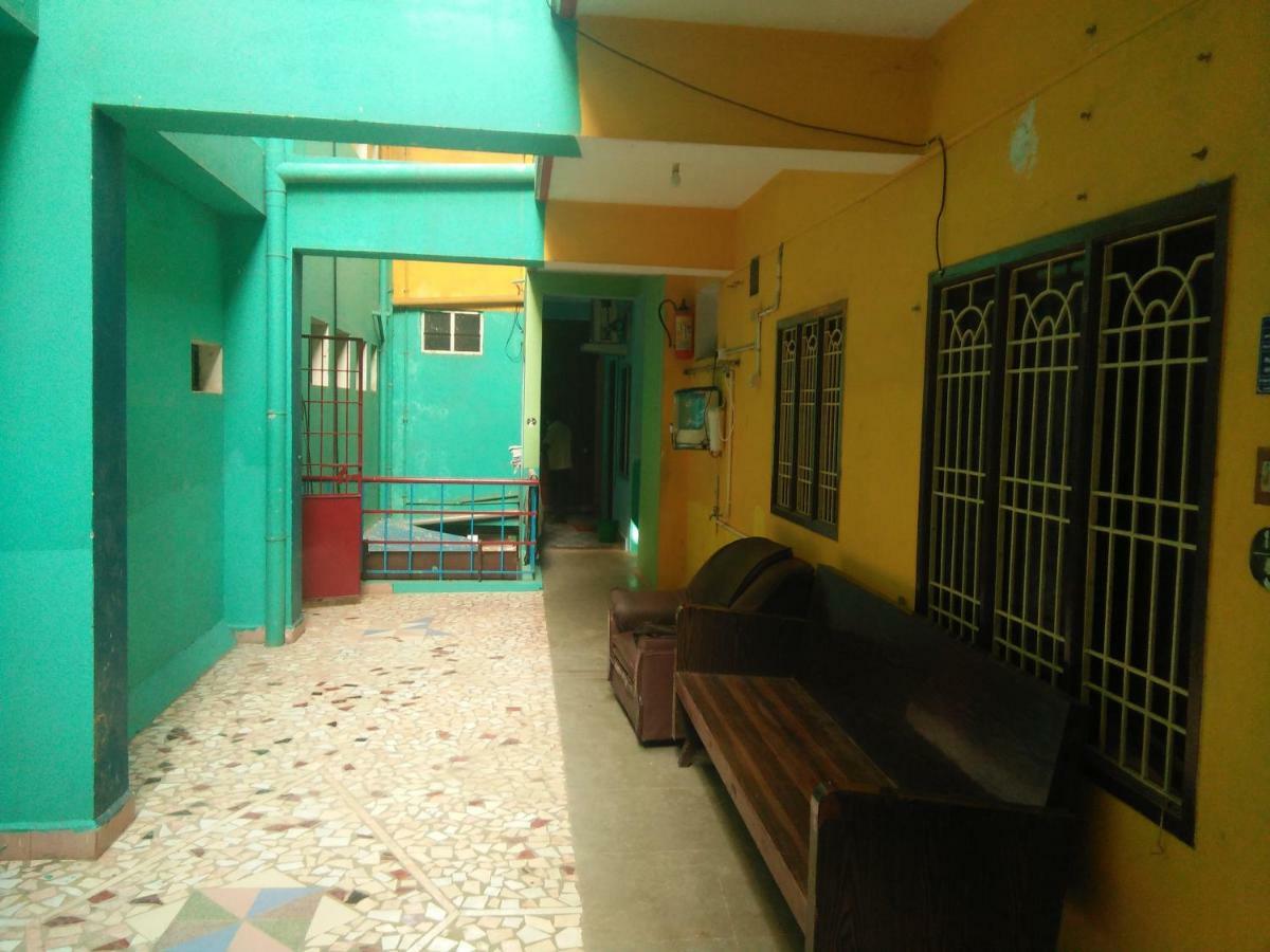 Parisha Residency- Temple Side Hotel Chidambaram Buitenkant foto