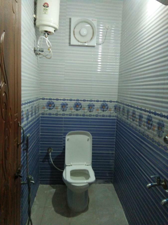 Parisha Residency- Temple Side Hotel Chidambaram Buitenkant foto